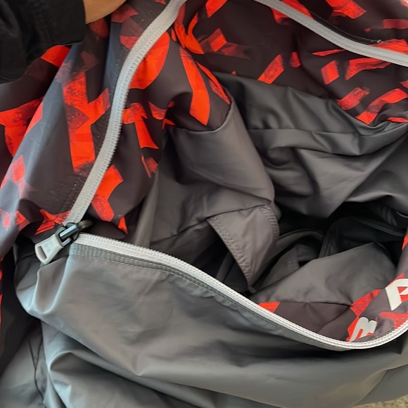 Under Armour Packable Lightweight Jacket Boy Size Large - Picture 8 of 11